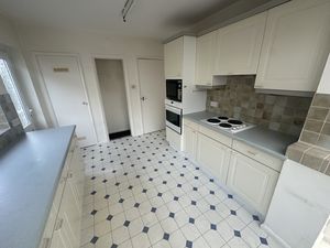 Photo 33- click for photo gallery